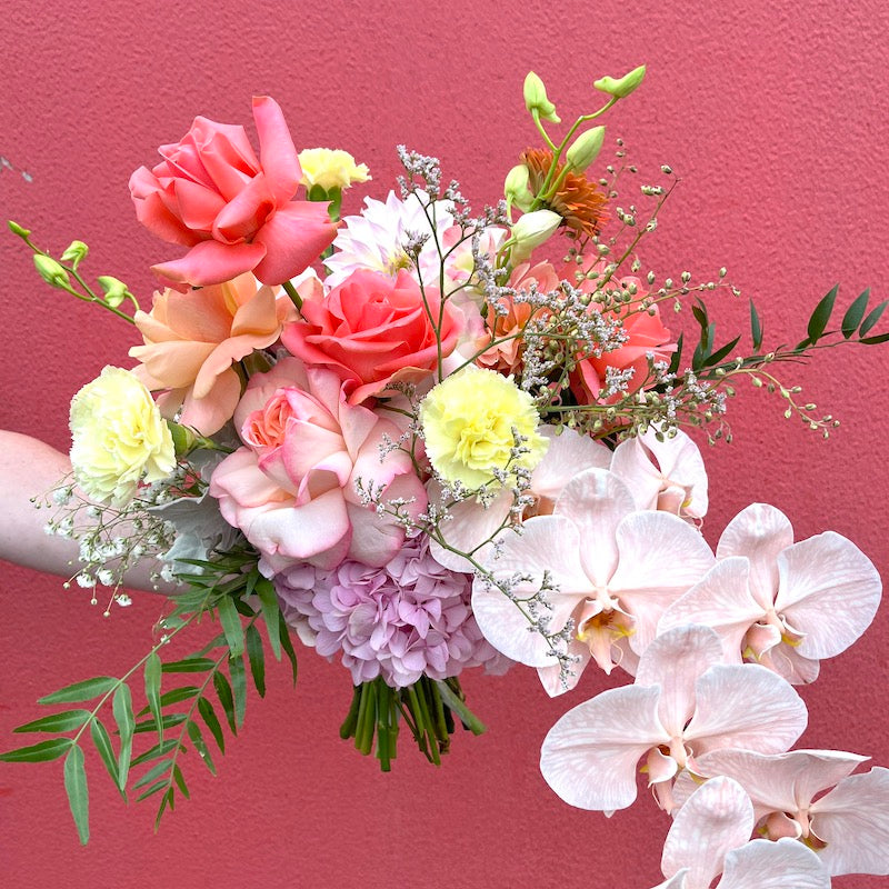 gelato vibe wedding bouquet.jpg__PID:b086f484-ae61-408f-8590-7215f19cd5fe