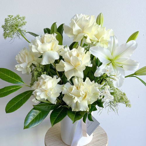 white roses and lily flower arrangement delivery in melbourne and mornington peninsula