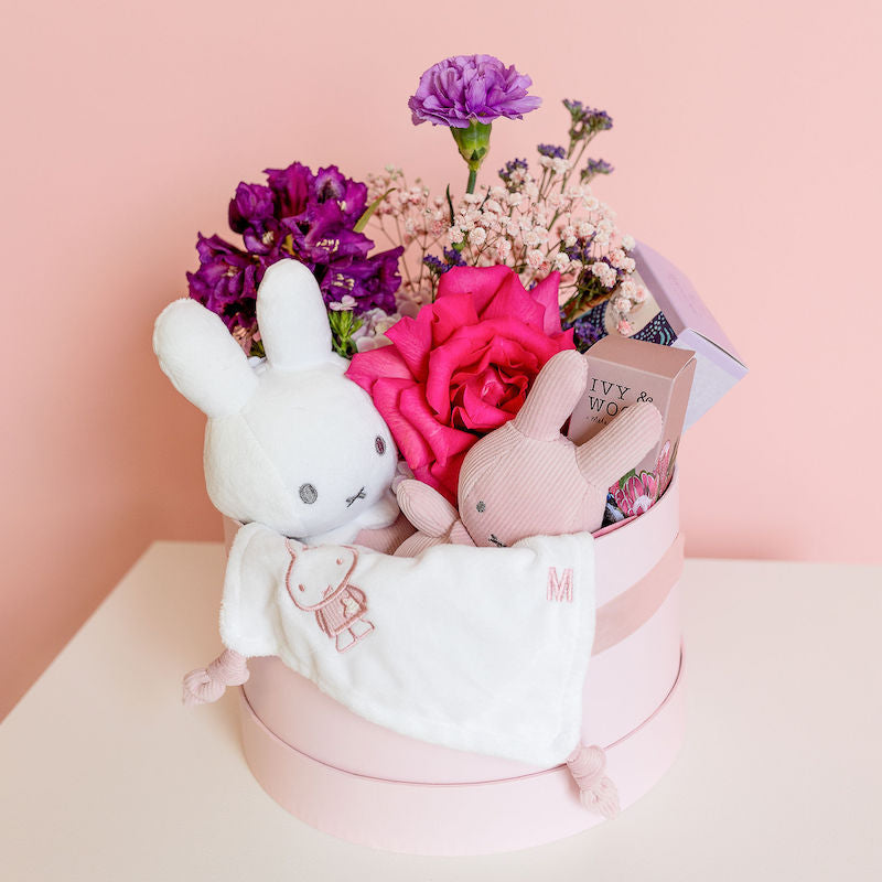 Same day plants and gift hampers delivery in Melbourne.