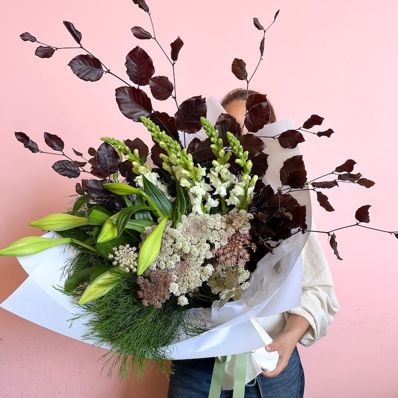 Christmas lily flower bouquet