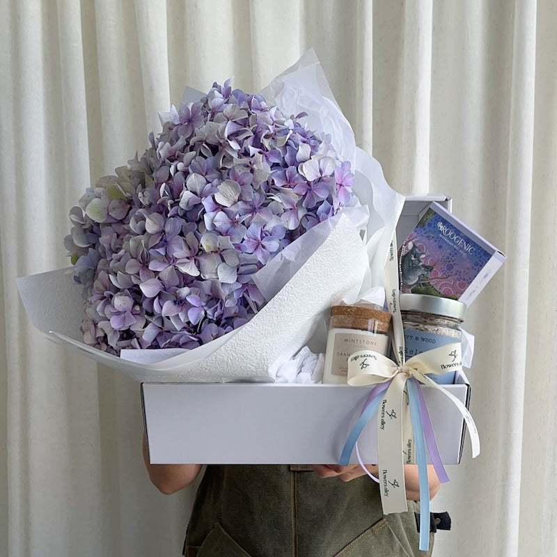 flower gift hamper