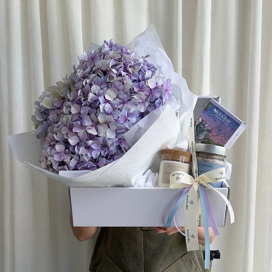 flower gift hamper