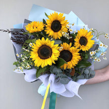 Load image into Gallery viewer, sunflower bouquet delivery bonbeach
