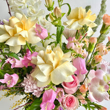 Load image into Gallery viewer, best florist in melbourne flower delivery
