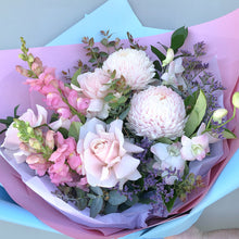 Load image into Gallery viewer, pink and purple flower bouquet delivery in bentleigh and melbourne

