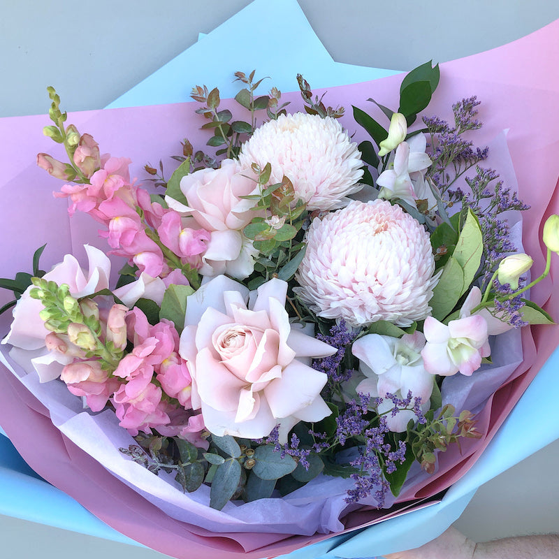 pink and purple flower bouquet delivery in bentleigh and melbourne